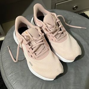 Nike woman running shoes